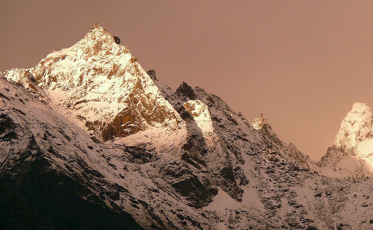 kinnaur kailash with monolithic pillar a 79 feet vertical rock formation that resembles a shivalinga