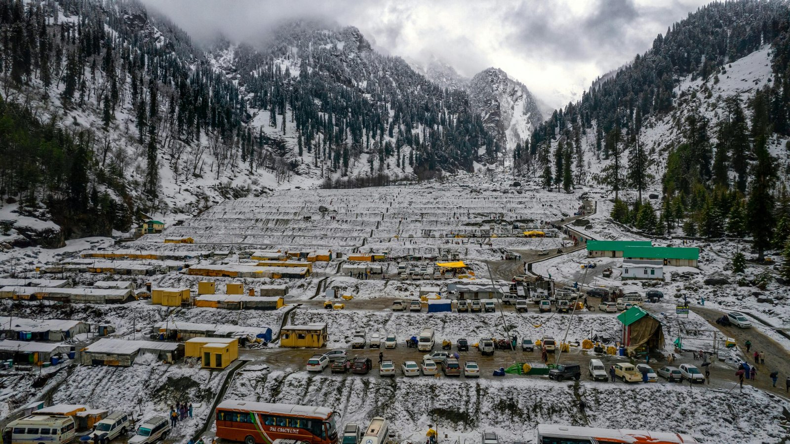 pexels vikashkr50 27040207